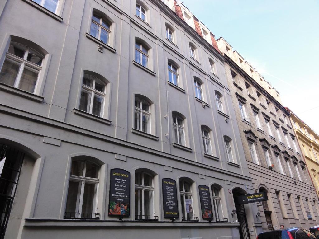 Navratilova Apartamento *